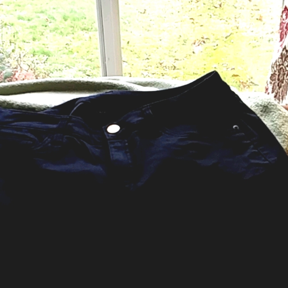 1 pair of black debim
